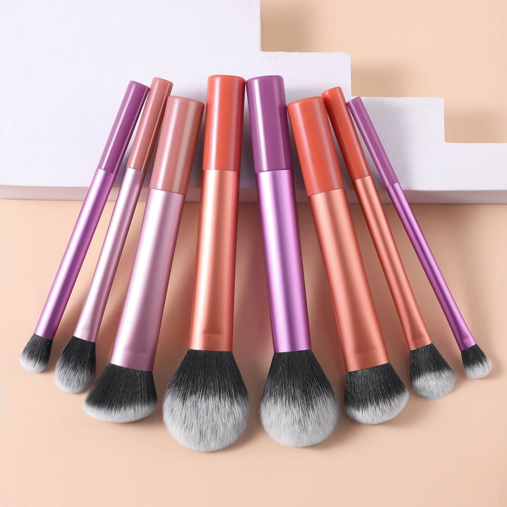 8 - Piece Professional Makeup Brush Set – Soft & Portable Beauty Tools - CosmétiquebyLyria