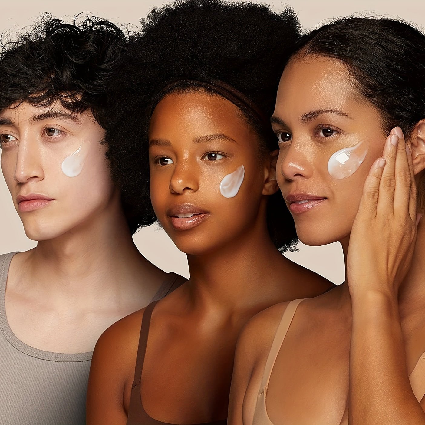 Collagen & Retinol Face Cream – Intense Hydration, Anti - Aging & Smoothing Day & Night Care - CosmétiquebyLyria