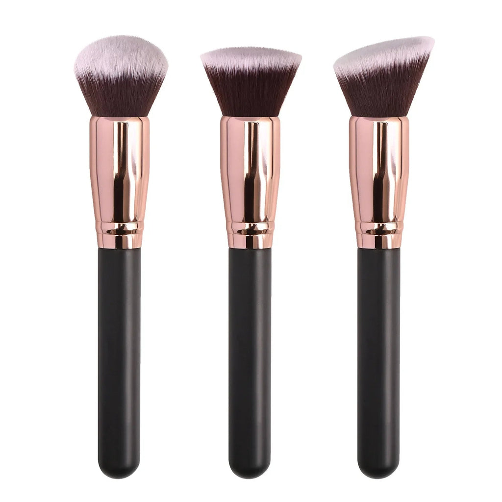 Contour & Foundation Brush – Soft Bristles for Flawless Blending - CosmétiquebyLyria